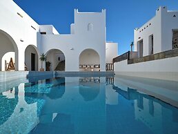 Aella Residence