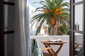 Aella Residence