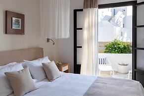 Aella Residence