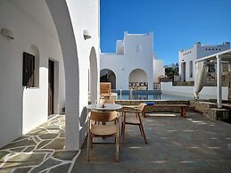 Aella Residence