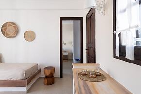 Aella Residence