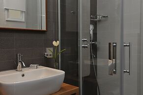 Aella Residence