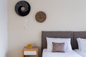 Aella Residence