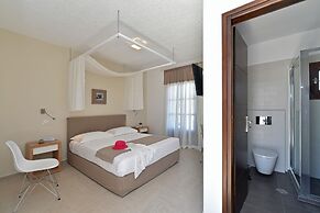 Aella Residence