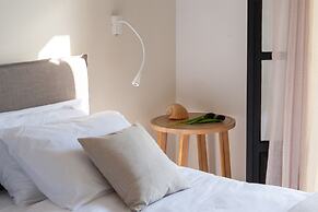 Aella Residence