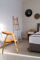 Aella Residence