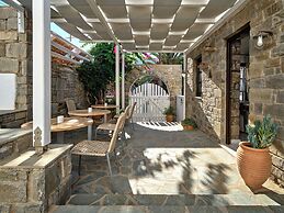Aella Residence