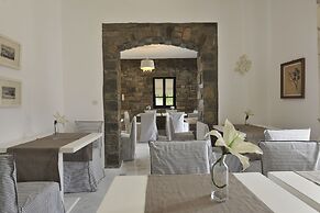 Aella Residence
