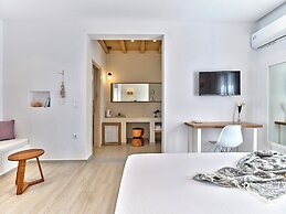 Aella Residence