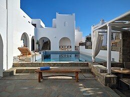 Aella Residence