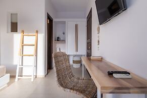 Aella Residence