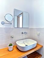Aella Residence