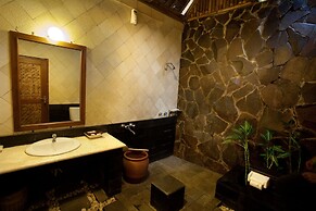 Kampung Sampireun Resort & Spa
