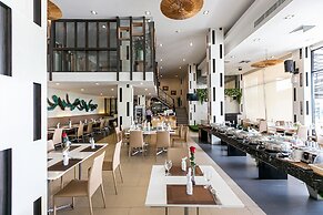 Grand Ratchapruek Hotel