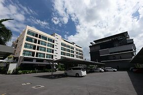 Grand Ratchapruek Hotel