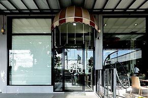 Grand Ratchapruek Hotel
