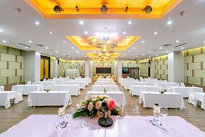 Grand Ratchapruek Hotel