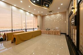 Grand Ratchapruek Hotel