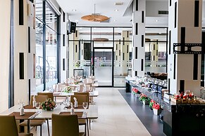 Grand Ratchapruek Hotel