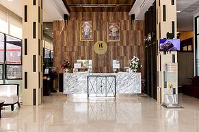 Grand Ratchapruek Hotel