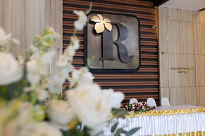 Grand Ratchapruek Hotel