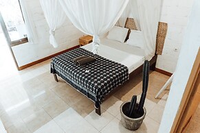 Balangan Inn