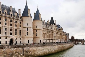 Hôtel de Suez