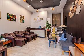 Richico Apartments And Hotel