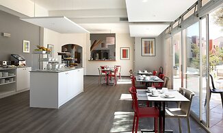 Hôtel Du Village Catalan