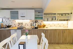 Galley Hotel