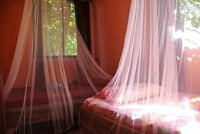 Aiyana Lodge