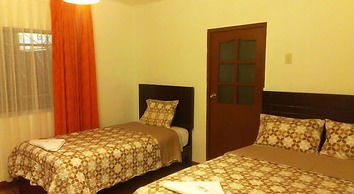 Huayruro Guest House