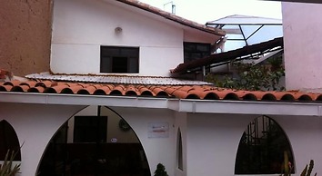Huayruro Guest House