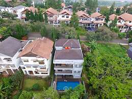 Hikari Hill View 7BR Villa with a Private Pool