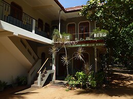Riviera Resort