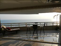 Alex Group Jomtien Plaza Condotel
