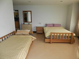 Alex Group Jomtien Plaza Condotel