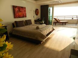 Alex Group Jomtien Plaza Condotel