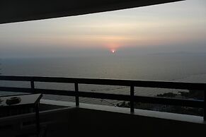 Alex Group Jomtien Plaza Condotel