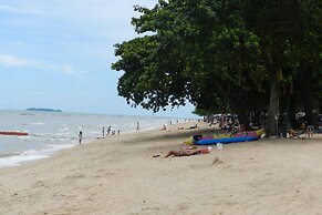 Alex Group Jomtien Plaza Condotel