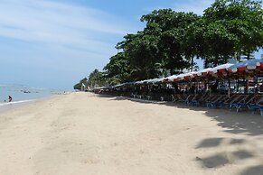 Alex Group Jomtien Plaza Condotel