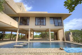 Deacra Villas By Sol Resorts