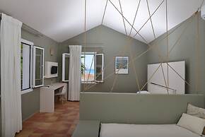 Mounda Beach Hotel