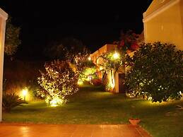 Mounda Beach Hotel
