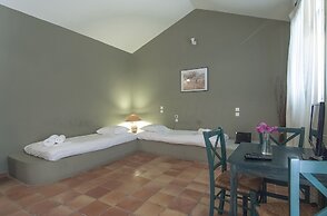 Mounda Beach Hotel