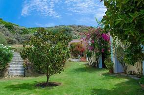 Mounda Beach Hotel