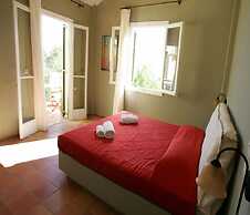 Mounda Beach Hotel
