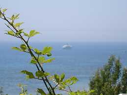 Mounda Beach Hotel