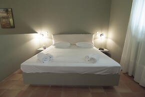 Mounda Beach Hotel