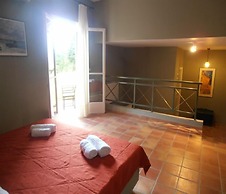 Mounda Beach Hotel